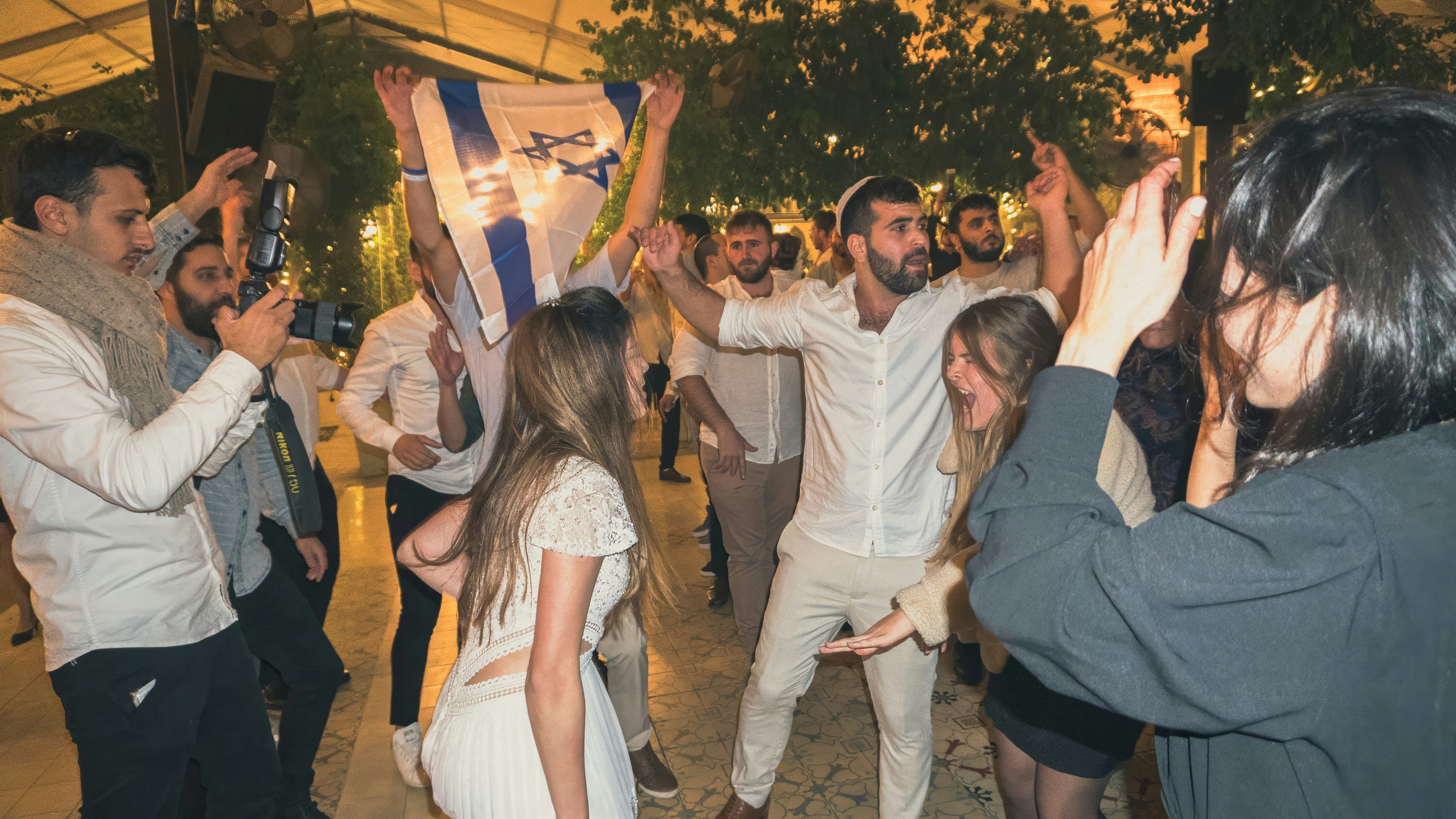 How to Make Friends in a New City